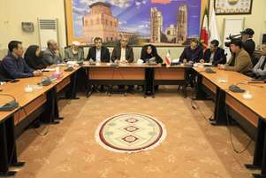 بررسی خدمات حوزه سلامت خنج در بازدید مشاورعالی رئیس دانشگاه علوم پزشکی شیراز 